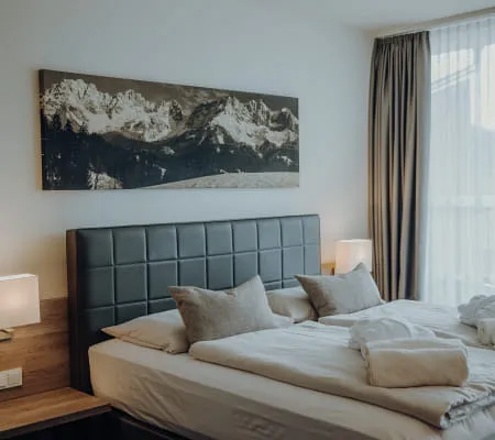 4 - 11_ZIMMER_503_FOTOKARUSSELLMELANIE_RAMONA_HINT