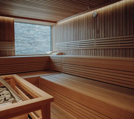 6 - 05_WELLNESS_FOTOKARUSSELLMELANIE_RAMONA_HINTNE