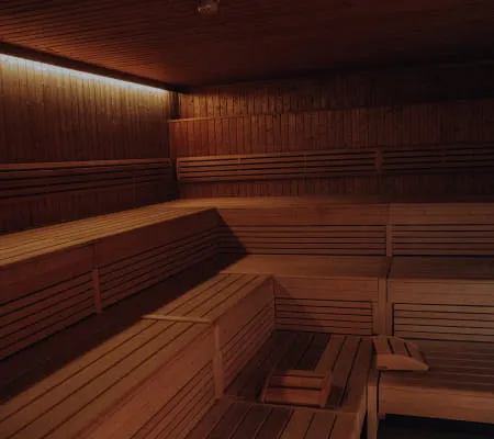 3 - 05_WELLNESS_FOTOKARUSSELLMELANIE_RAMONA_HINTNE