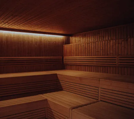 23 - 05_WELLNESS_FOTOKARUSSELLMELANIE_RAMONA_HINTN