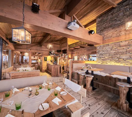 30 - 4FC89AA4-9229-4A7F-9520-4C8ACDAD4C74__crop