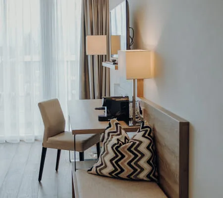 14 - 11_ZIMMER_503_FOTOKARUSSELLMELANIE_RAMONA_HIN