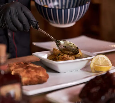 2 - DBF4A0A2-1827-4871-913B-887AC63F2FE4__crop